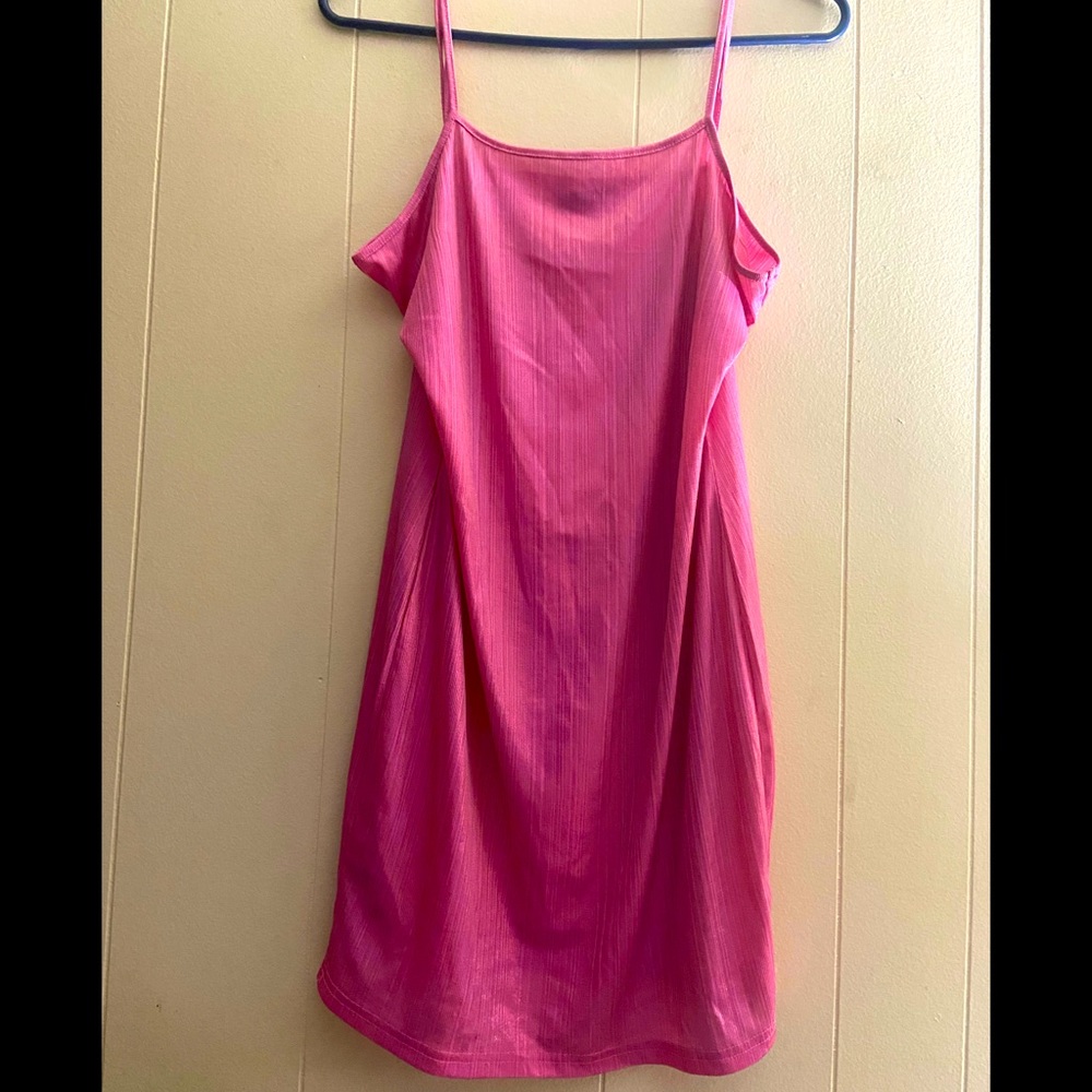 Lightweight spaghetti strap hot pink dress! Size Large